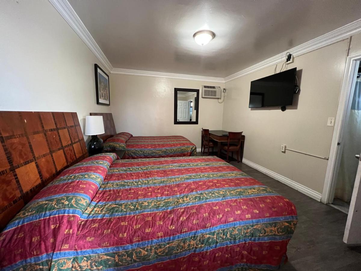 Flamingo Motel Oxnard Buitenkant foto