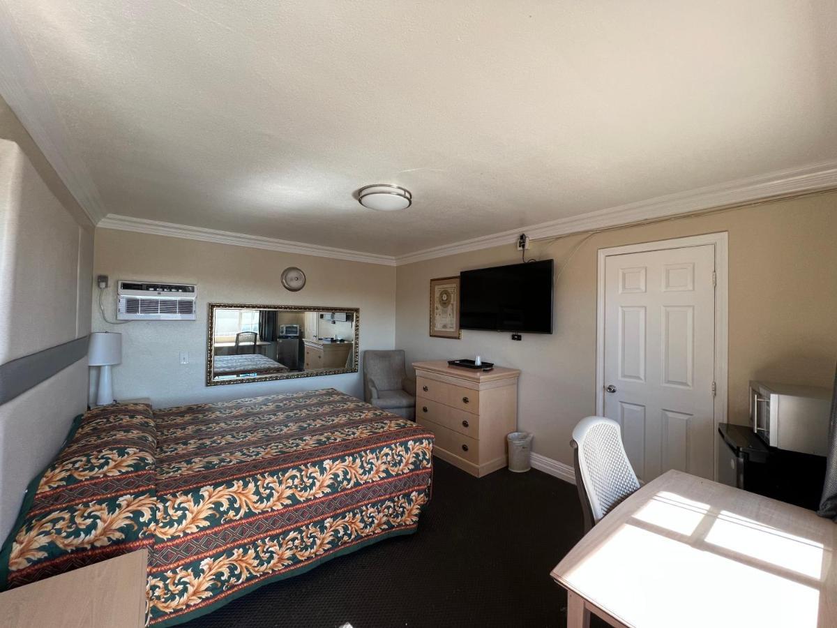 Flamingo Motel Oxnard Buitenkant foto
